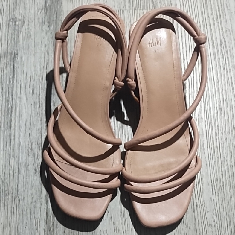 H&M Women's Beige Strappy Sandals